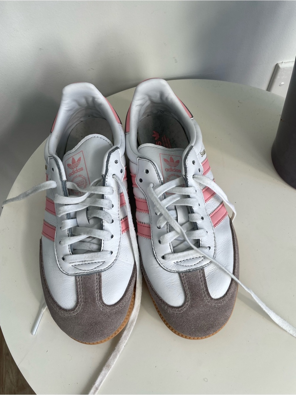 Women Size 6 adidas Samba OG
White Light Pink Gum Shoes 4.5Y - Picture 7 of 9